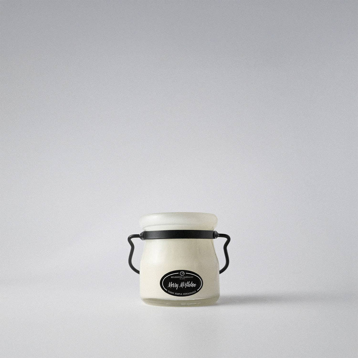 5 oz Milkhouse Jar Candle: Merry Mistletoe