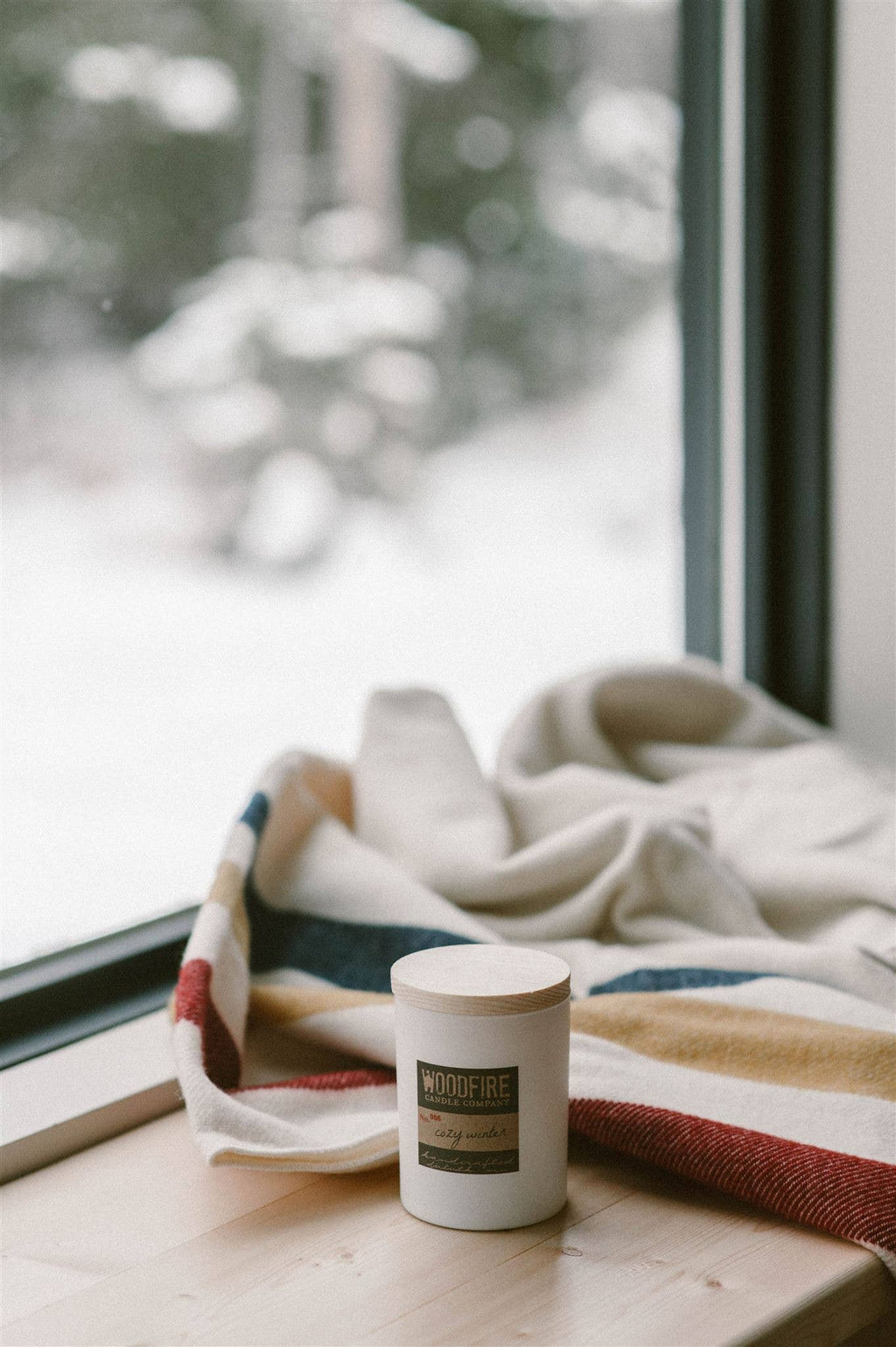 White Wood Wick Soy Candle Spring Summer